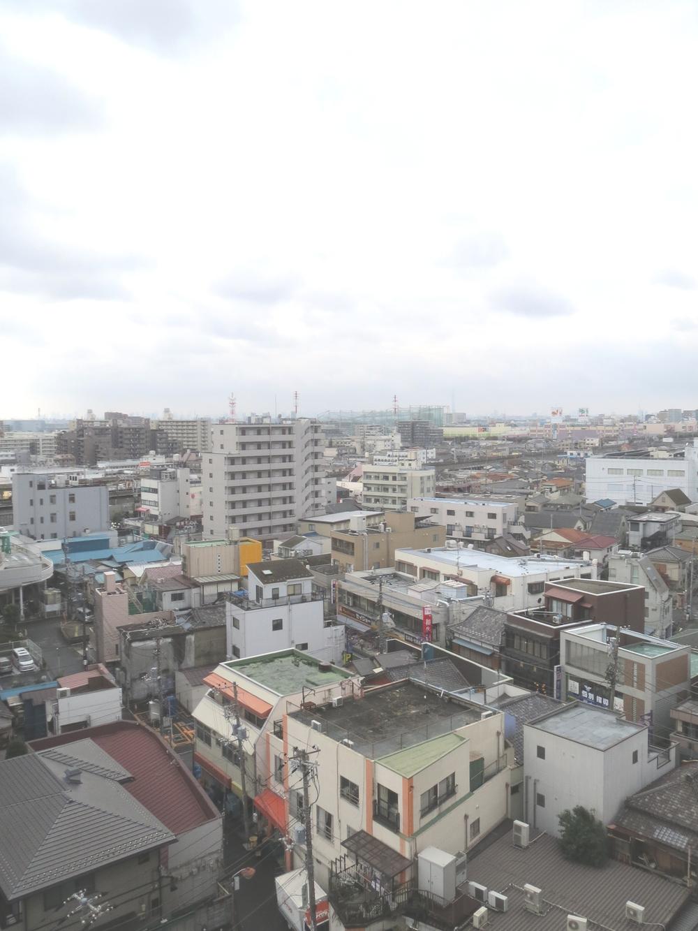 View photos from the dwelling unit. View from the site (November 2013) Shooting