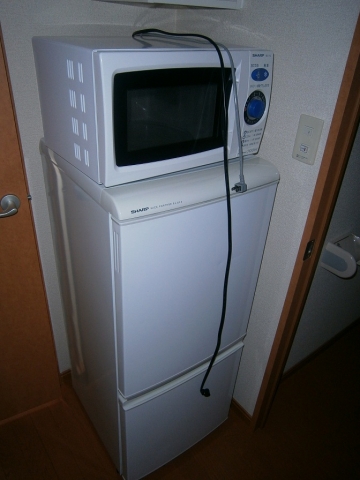 Other Equipment. Refrigerator & Microwave