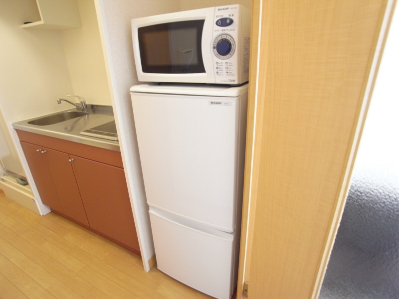 Other Equipment. Refrigerator & microwave equipped!