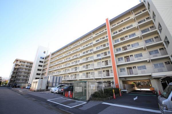 Local appearance photo. Local (12 May 2013) Shooting