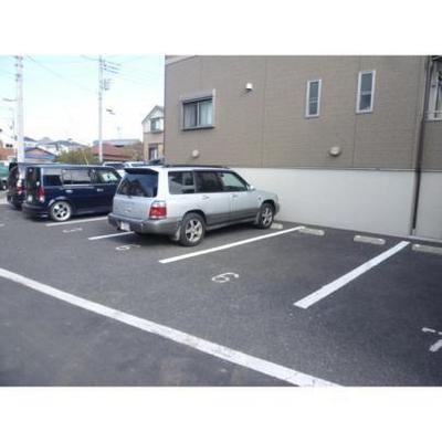 Parking lot. Parking 8,400 yen