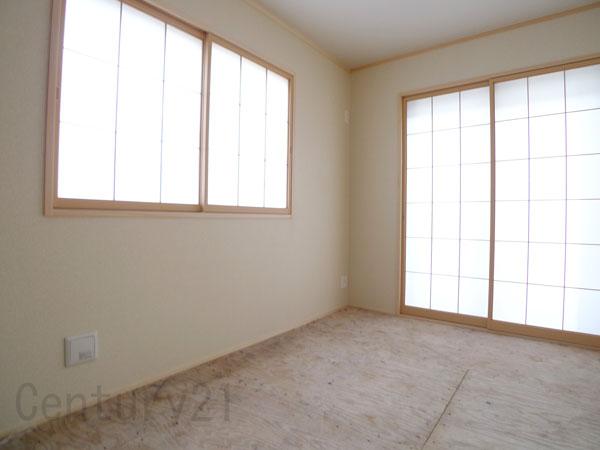 Non-living room. 1 Building