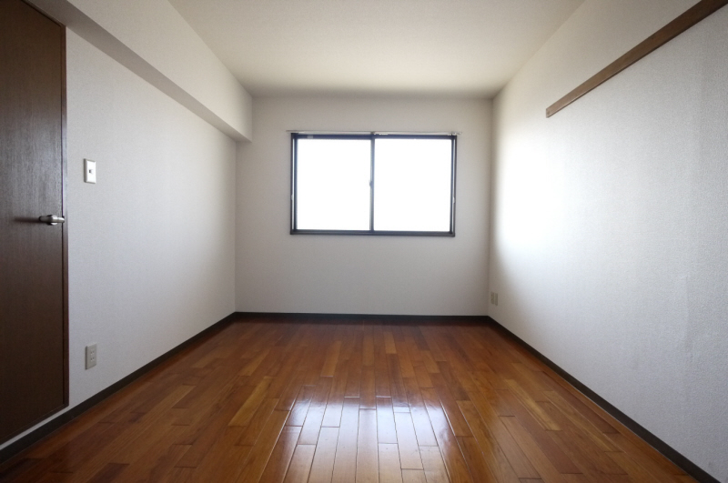 Other room space. This flooring