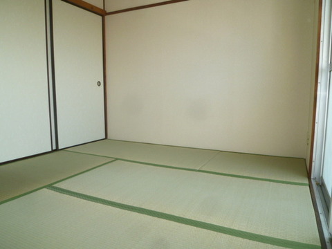 Living and room. Japanese-style room 4.5 tatami