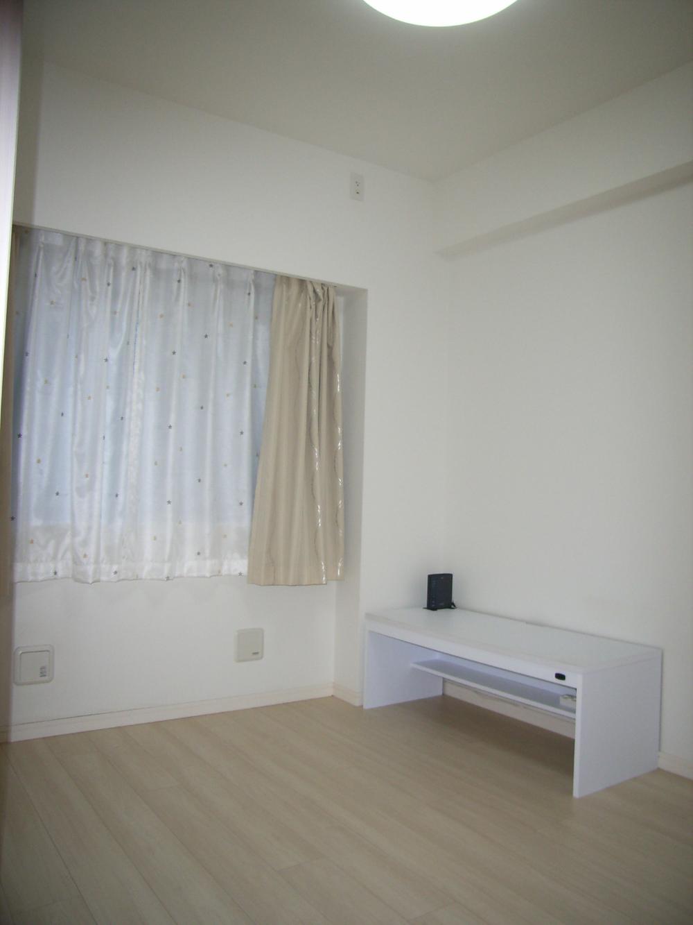 Other. North Western-style