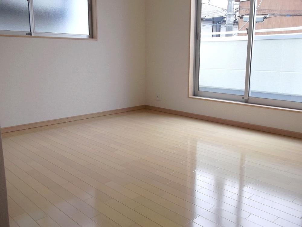 Same specifications photos (Other introspection)