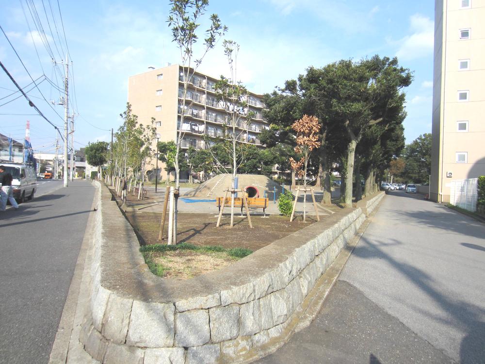 park. 130m until Natsumi park