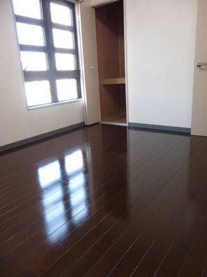 Living and room. Storage with Western-style ☆ It comes with a big window