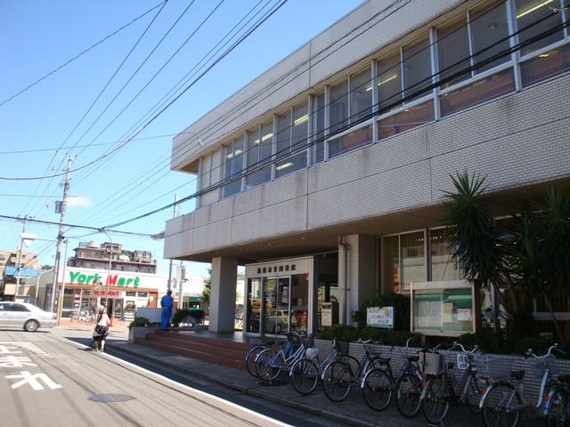 library. 1025m to Funabashi Higashi library