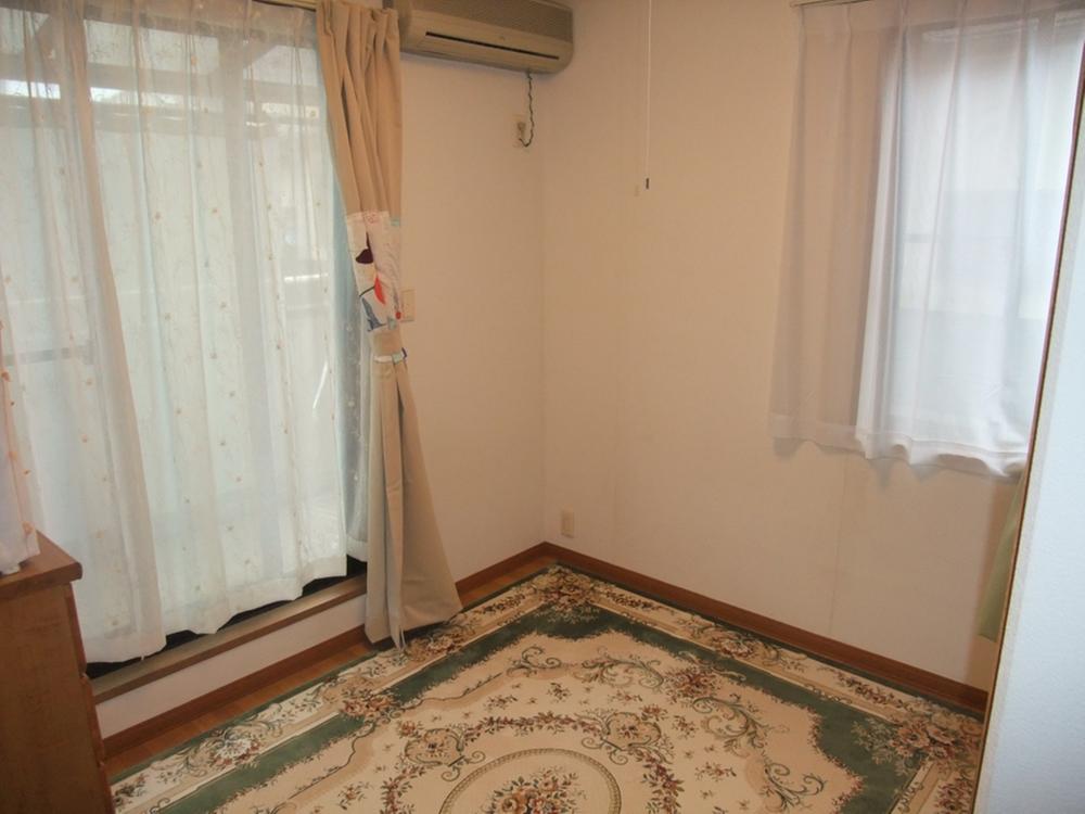 Non-living room. 2F Western-style About 4.3 Pledge