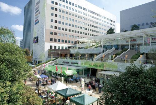 Shopping centre. Until Morishia Tsudanuma 8400m