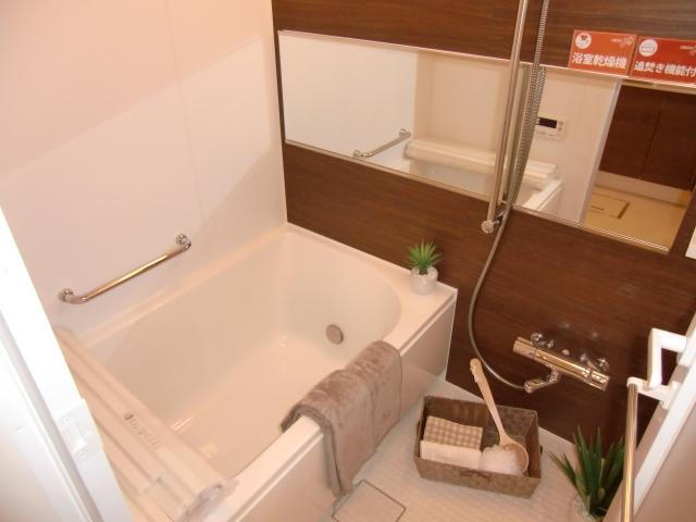 Bathroom. Indoor (September 2013) Shooting