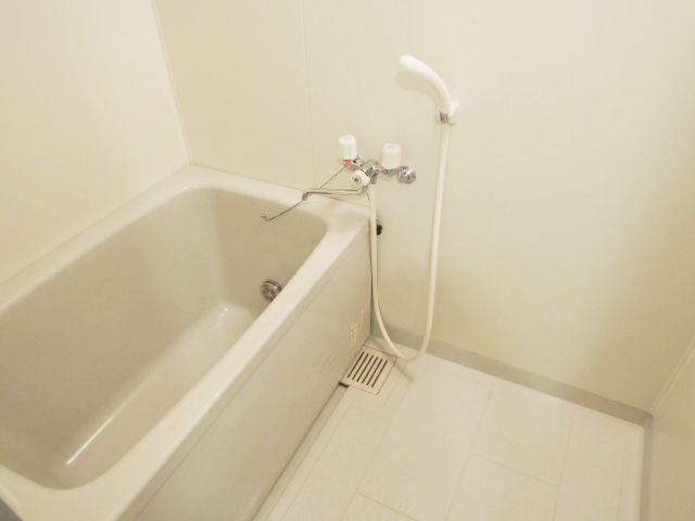 Bath. With happy add cooking function ・ Spacious space