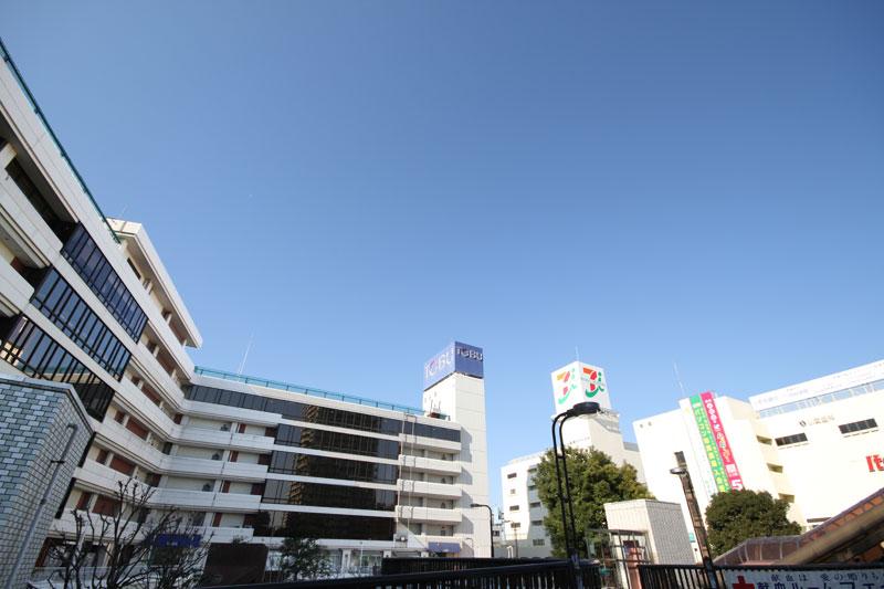 Other. "Funabashi" station north exit direct connection of Tobu Department Store Funabashi store (left). Such as next to some Ito-Yokado, Large-scale commercial facilities are complete in the living area. While local neighborhood is the environment that was blessed with green, It can be said that the luxury location that combines also convenient urban functions.