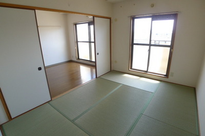 Living and room. Japanese-style room 6 quires