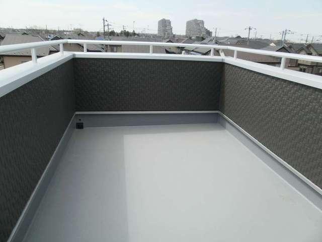 Balcony. Sky is a balcony. View is also good.