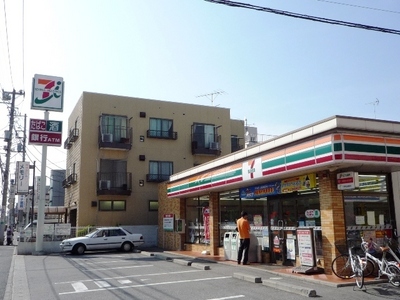 Convenience store. Seven-Eleven Funabashi god of the sea-chome store up (convenience store) 140m