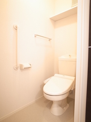 Toilet.  ※ For your information because it is a separate room of the photo.