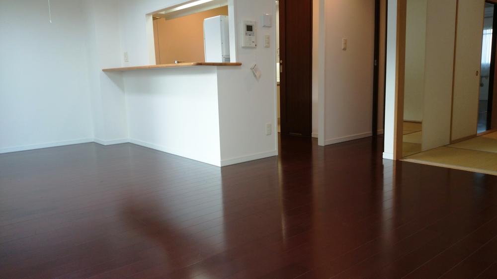 Living. Indoor (11 May 2013) Shooting