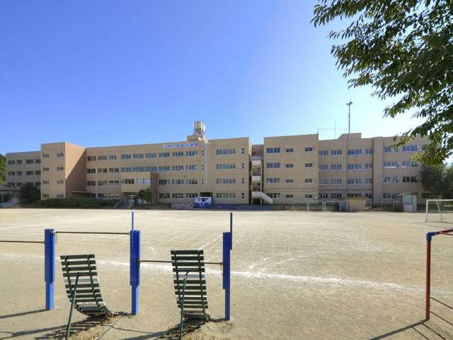 Primary school. 1440m to Funabashi Municipal Yakigaya North Elementary School