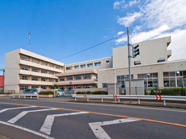 Primary school. 460m Funabashi City two sum elementary school to Funabashi City two sum Elementary School