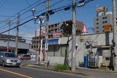 Convenience store. 660m until Lawson Funabashi Nishifuna 6-chome (convenience store)