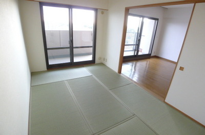 Living and room. Japanese-style room 6 quires