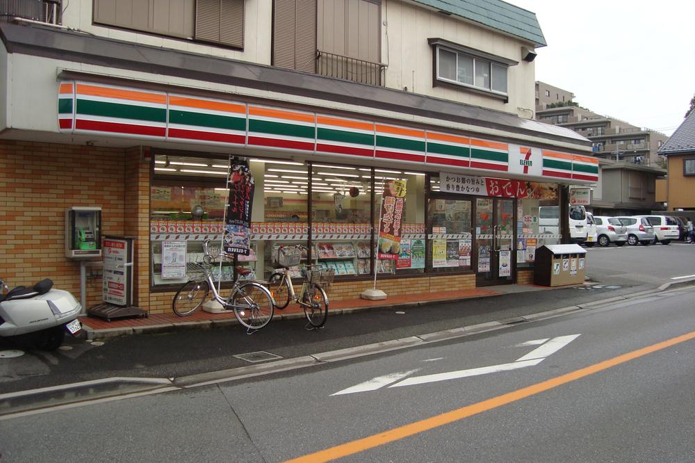 Convenience store. 1005m until the Seven-Eleven store Miyama