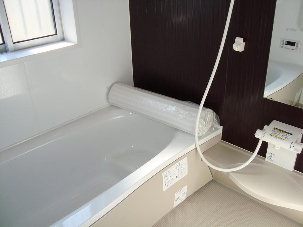 Bathroom. Bathroom 1 pyeong size would enjoy bath time with the whole family