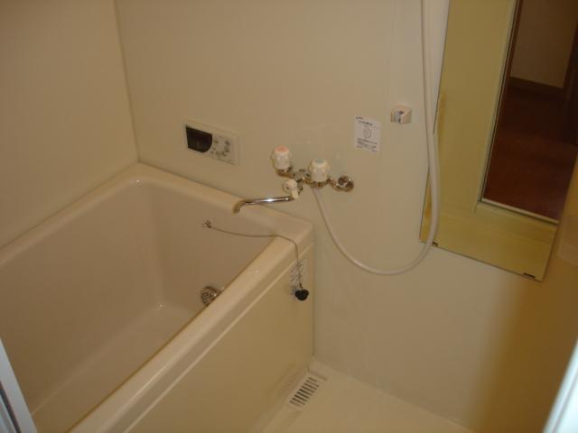 Bath. Add hot water 焚給 mounting plan