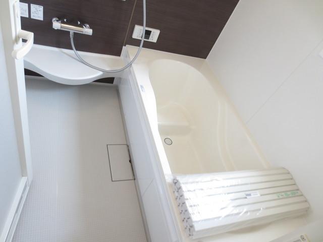 Same specifications photo (bathroom). Same specification bathroom