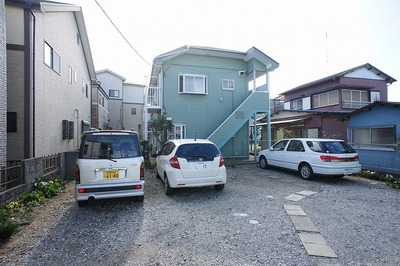 Parking lot. There is parking on site.