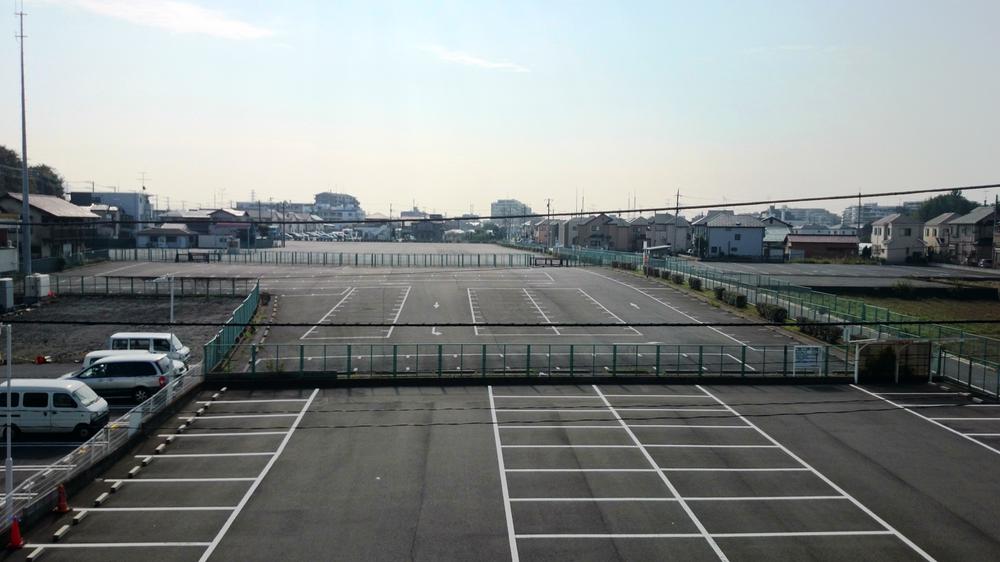 View photos from the dwelling unit. View from the site (October 2013) Shooting