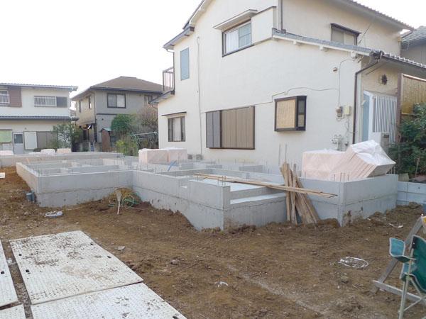 Local appearance photo. 1 Building