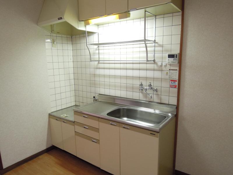 Kitchen. Kitchen is also spacious city gas