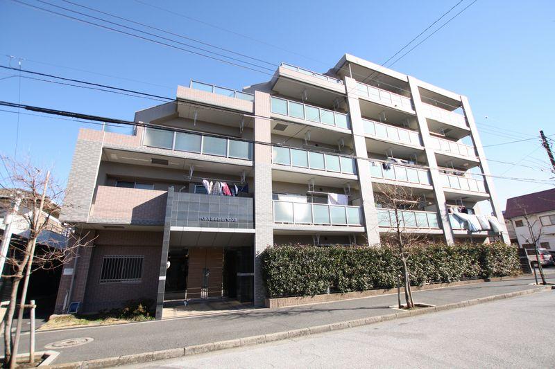 Local appearance photo. Hypermarket a 4-minute walk