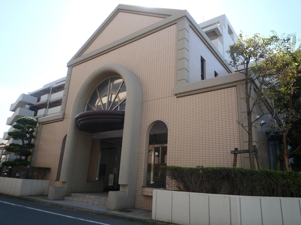 Local appearance photo. Local (10 May 2013) Shooting