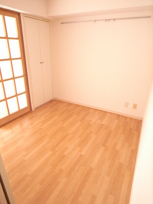 Living and room. Here is 4.5 tatami rooms