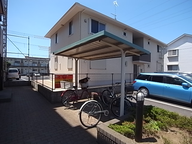 Other common areas. Bicycle storage.