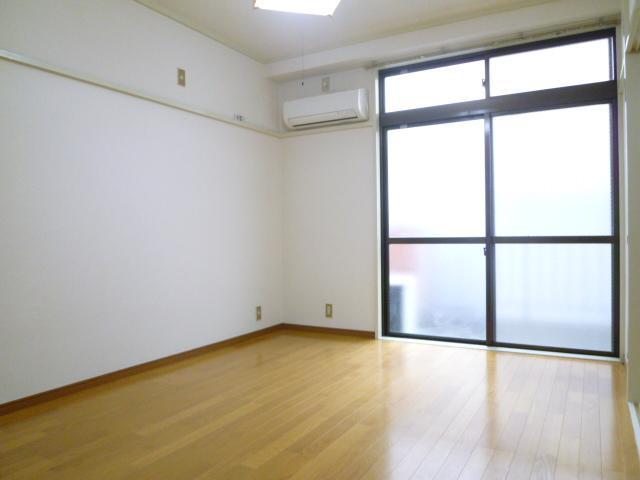 Living and room. This room of beautiful flooring.