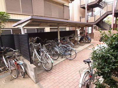 Other common areas. Bicycle parking space is also spacious