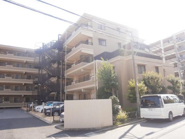 Local appearance photo