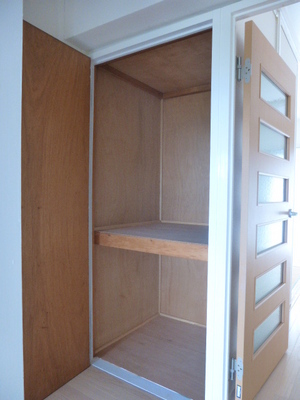 Receipt. Storage of the corridor Capacity is sufficient. Storage is a common type of room.