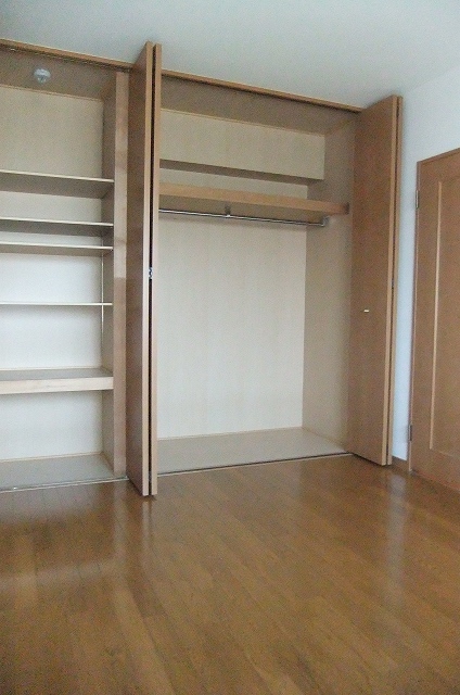 Other room space. It will enter a lot if this is also housed.