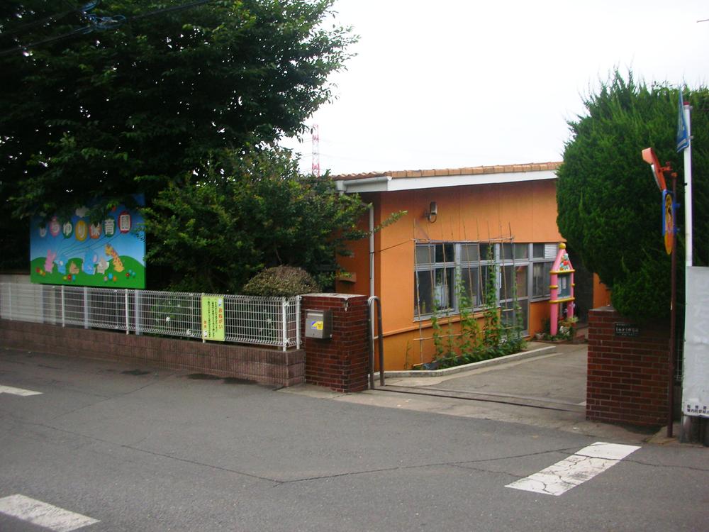 kindergarten ・ Nursery. White lily to nursery school 160m