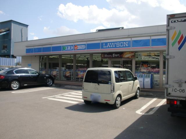 Convenience store. 559m until Lawson Funabashi Kamiyama-cho 2-chome