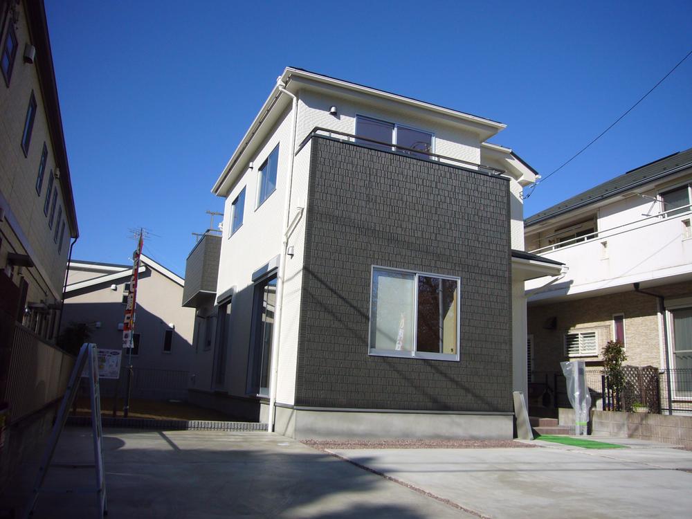 Local appearance photo