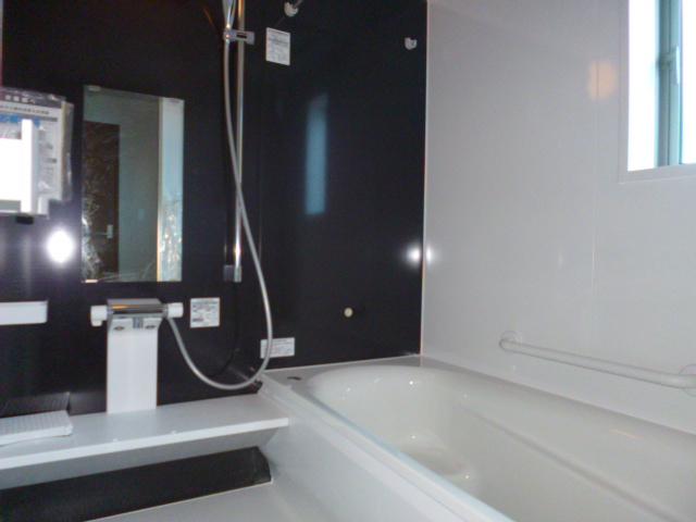 Bathroom. Finally was model house complete (4 Building). Please feel free to visit.