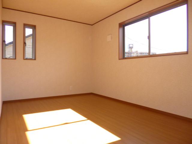 Non-living room. Finally was model house complete (4 Building).