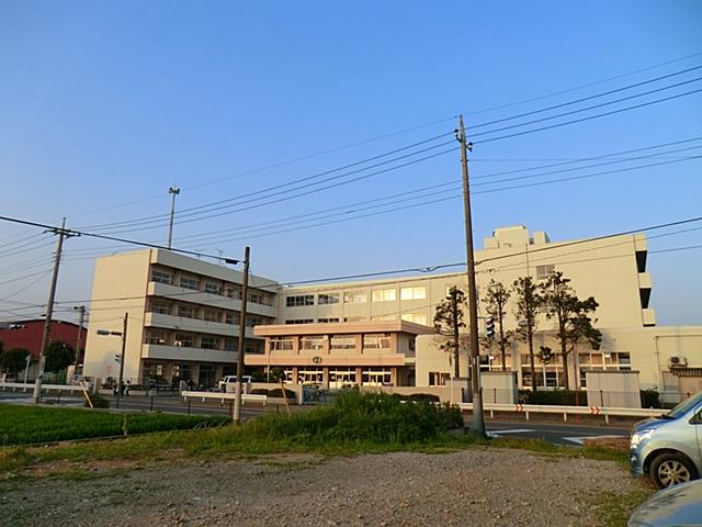 Primary school. 256m to Funabashi City two sum Elementary School